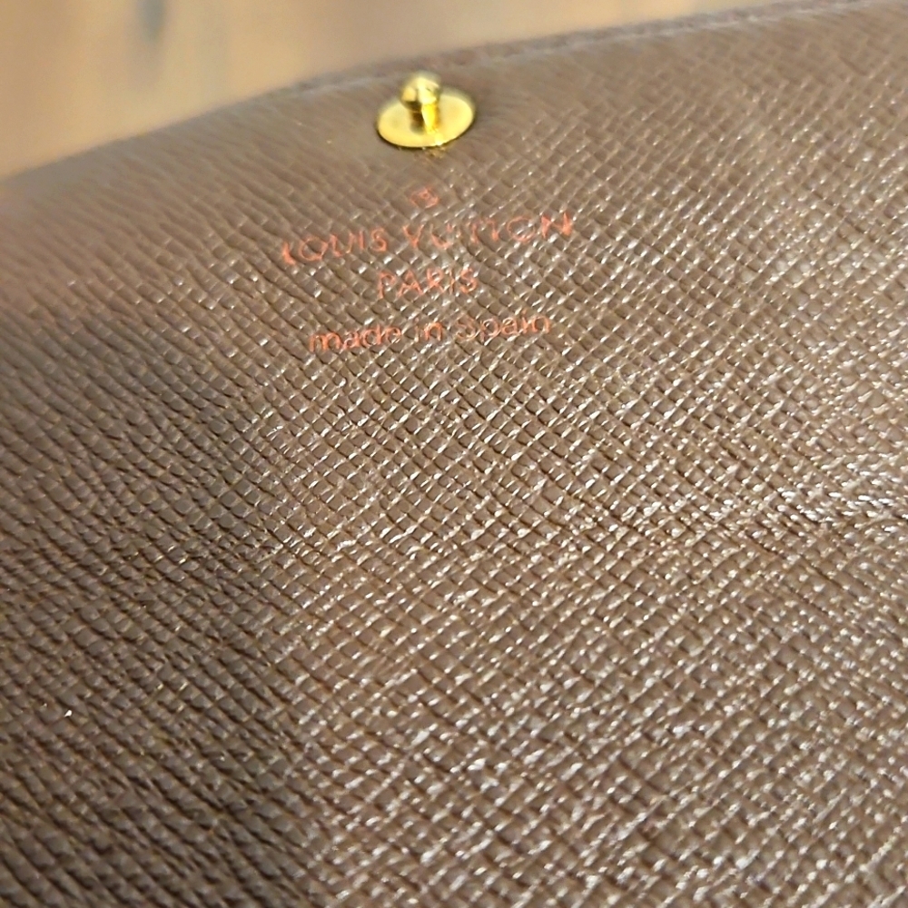Louis Vuitton Damier Ebene Sarah Wallet - Picture 15 of 16